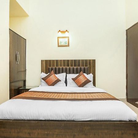 Oyo 14245 Amitabh Guest House New Delhi Ngoại thất bức ảnh