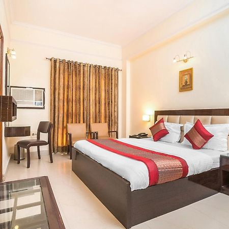 Oyo 14245 Amitabh Guest House New Delhi Ngoại thất bức ảnh