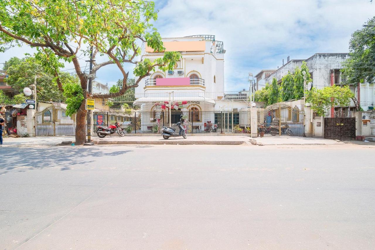 Oyo 14245 Amitabh Guest House New Delhi Ngoại thất bức ảnh