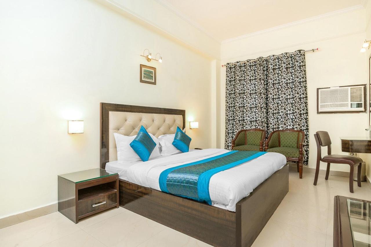 Oyo 14245 Amitabh Guest House New Delhi Ngoại thất bức ảnh